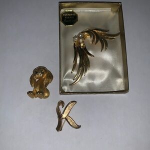 Gold Leaf Brooch Set